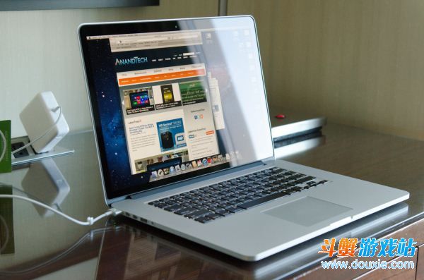 优缺点中肯评价：老外对Retina MacBook Pro又爱又恨