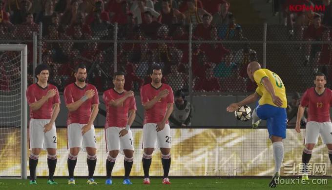 《PES 2016》免费版PS3/PS4可玩 新加入五位巨星